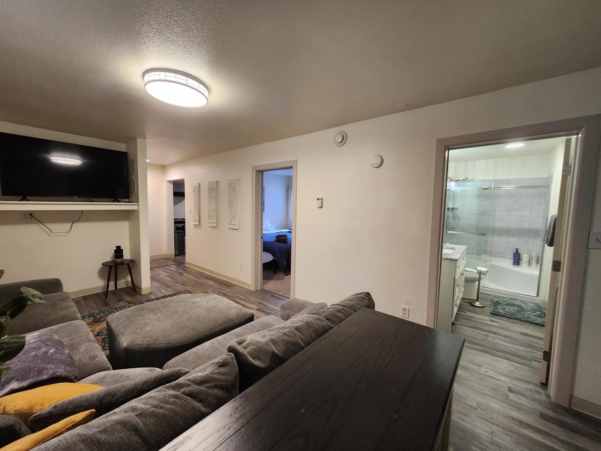 Apartamento Luxury Bunkhouse Near Downtown Fairbanks Exterior foto